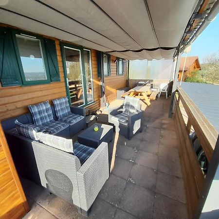 Location Type Gite, Chambre D'Hote, Meuble De Tourisme Dans Joli Petit Chalet Typique Et Ou Jolie Roulotte Type Boheme Waldighoffen Экстерьер фото