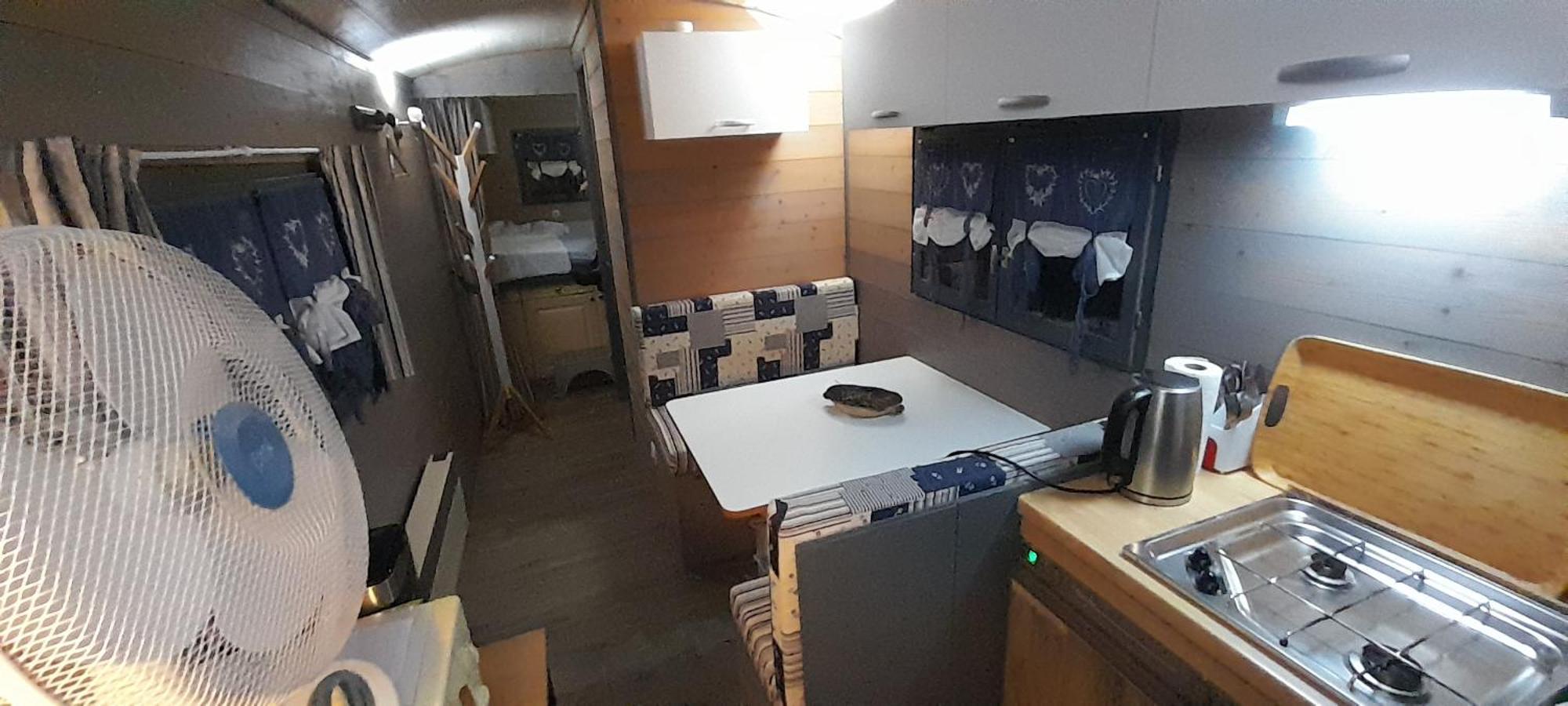 Location Type Gite, Chambre D'Hote, Meuble De Tourisme Dans Joli Petit Chalet Typique Et Ou Jolie Roulotte Type Boheme Waldighoffen Экстерьер фото