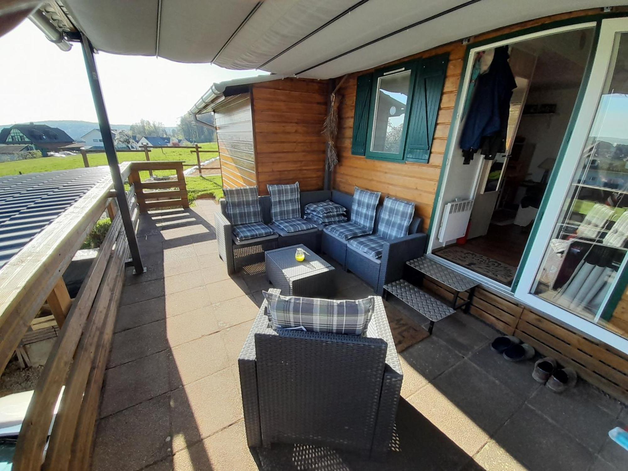 Location Type Gite, Chambre D'Hote, Meuble De Tourisme Dans Joli Petit Chalet Typique Et Ou Jolie Roulotte Type Boheme Waldighoffen Экстерьер фото
