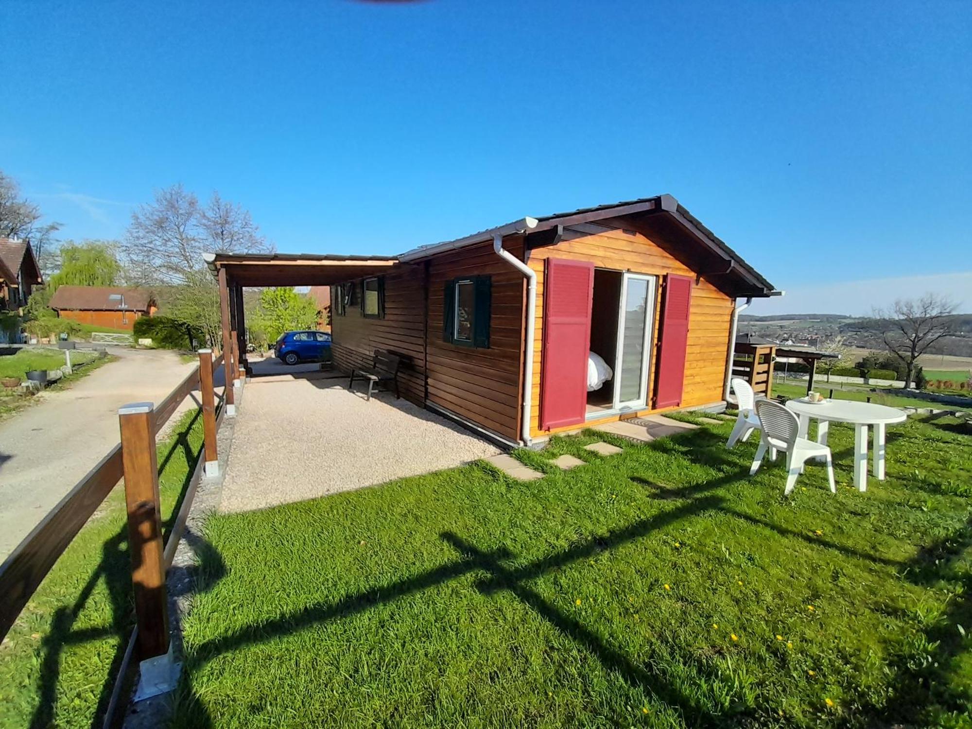 Location Type Gite, Chambre D'Hote, Meuble De Tourisme Dans Joli Petit Chalet Typique Et Ou Jolie Roulotte Type Boheme Waldighoffen Экстерьер фото