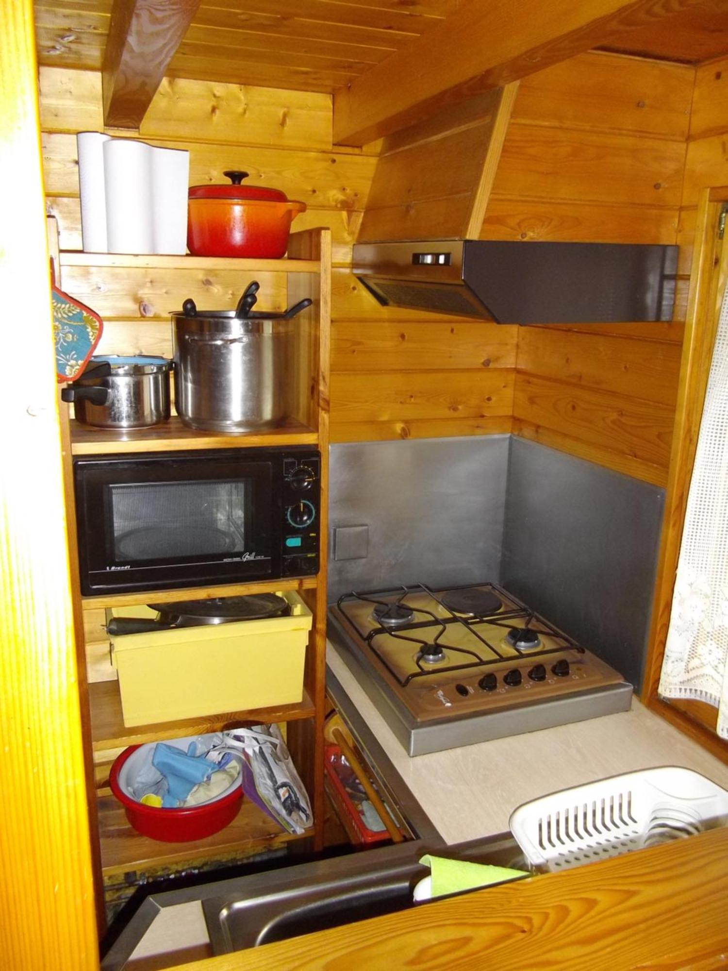 Location Type Gite, Chambre D'Hote, Meuble De Tourisme Dans Joli Petit Chalet Typique Et Ou Jolie Roulotte Type Boheme Waldighoffen Экстерьер фото